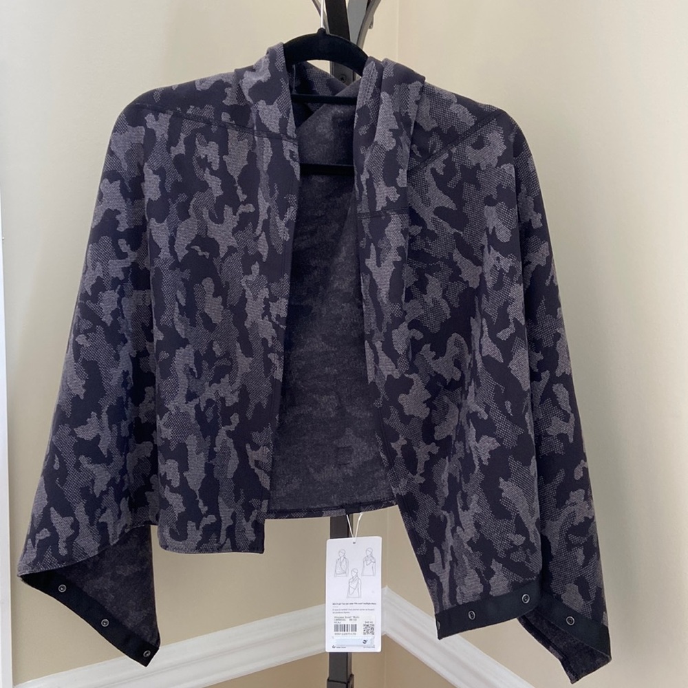 Lulu Lemon Vinayasa scarf/wrap